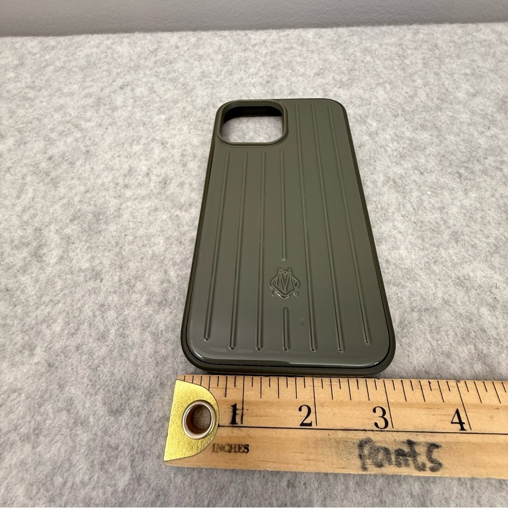 RIMOWA Polycarbonate Cactus Green Groove Case for iPhone 12 Pro - Picture 11 of 16